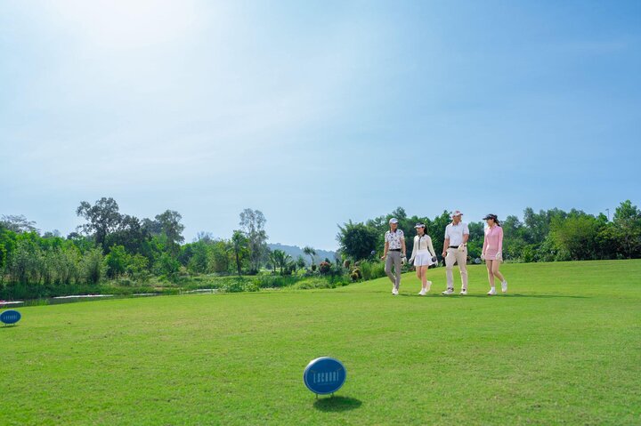 Eschuri Vung Bau Golf